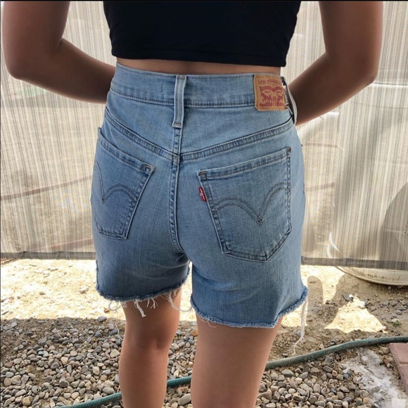 Levi shorts - Picture 7 of 7